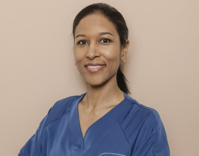 Raquel van la Parra, plastisch chirurg